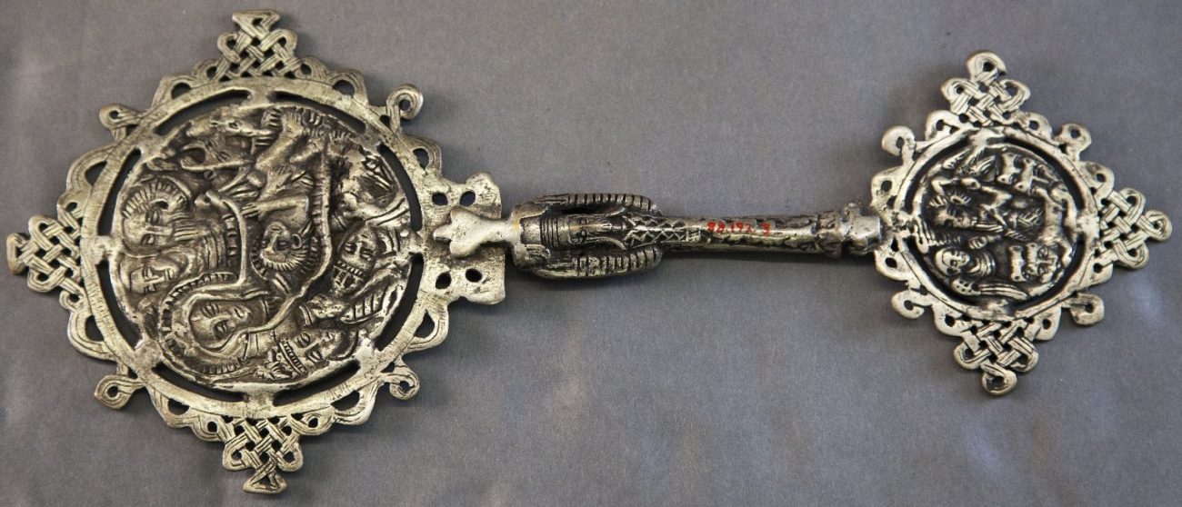 Can be used for religious services or as a personal item for self-prayer